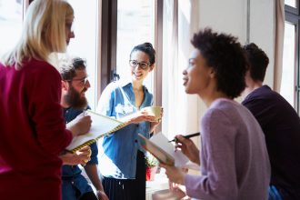 Recruter et fidéliser : notre livre blanc pour les petites entreprises